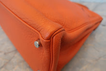 画像をギャラリービューアに読み込む, HERMES/エルメス ケリー32 トリヨンクレマンス オレンジ □M刻印 ショルダーバッグ 800010066