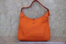将图片加载到图库查看器,HERMES TRIM 35 Clemence leather Orange □F刻印 Shoulder bag 700120074