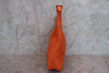将图片加载到图库查看器,HERMES TRIM 35 Clemence leather Orange □F刻印 Shoulder bag 700120074