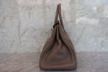 Load image into Gallery viewer, HERMES BIRKIN 35 Clemence leather Etoupe gray □I Engraving Hand bag 700090179