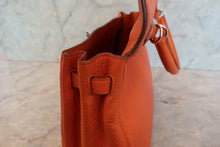 画像をギャラリービューアに読み込む, HERMES/エルメス ケリー32 トリヨンクレマンス オレンジ □M刻印 ショルダーバッグ 800010066
