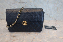 将图片加载到图库查看器,CHANEL/香奈儿 CF 链条包 羊皮 Navy/Gold hadware(藏蓝色/金色金属) 肩背包 80002047