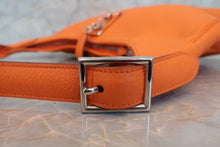 将图片加载到图库查看器,HERMES TRIM 35 Clemence leather Orange □F刻印 Shoulder bag 700120074