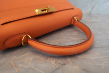 将图片加载到图库查看器,HERMES KELLY 28 Epsom leather Mango □P刻印 Shoulder bag 700120070
