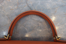 Load image into Gallery viewer, HERMES KELLY 28 Epsom leather Mango □P Engraving Shoulder bag 700120070