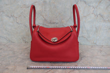 画像をギャラリービューアに読み込む, HERMES/エルメス リンディ26 トリヨンクレマンス ルージュカザック □Q刻印 ショルダーバッグ 800020039