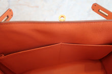 Load image into Gallery viewer, HERMES KELLY 28 Epsom leather Mango □P Engraving Shoulder bag 700120070