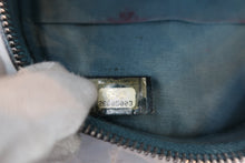 Load image into Gallery viewer, CHANEL Matelasse round chain shoulder bag Caviar skin Green/Rainbow hadware Shoulder bag 800050119