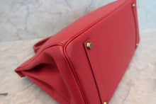 Load image into Gallery viewer, HERMES BIRKIN 35 Ardennes leather Rouge vif 〇Y Engraving Hand bag 700100223