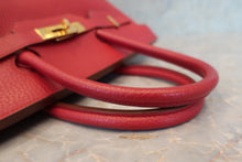 Load image into Gallery viewer, HERMES BIRKIN 35 Ardennes leather Rouge vif 〇Y Engraving Hand bag 700100223