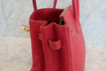 Load image into Gallery viewer, HERMES BIRKIN 35 Ardennes leather Rouge vif 〇Y Engraving Hand bag 700100223