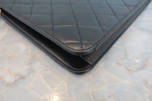 Load image into Gallery viewer, CHANEL Matelasse chain shoulder bag Lambskin Black/Gold hadware Shoulder bag 800040010