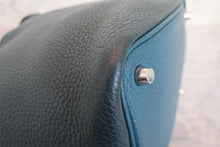 Load image into Gallery viewer, HERMES PICOTIN LOCK CASAQUE PM Clemence leather Vert bosphore/Vert cypres Z Engraving Hand bag 8000100045