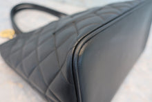 画像をギャラリービューアに読み込む, CHANEL/シャネル 復刻トート キャビアスキン ブラック/ゴールド金具 トートバッグ 700070054