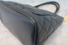 画像をギャラリービューアに読み込む, CHANEL/シャネル 復刻トート キャビアスキン ブラック/ゴールド金具 トートバッグ 700070054