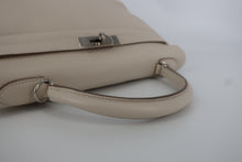 Load image into Gallery viewer, HERMES KELLY 32 Clemence leather Craie A Engraving Hand bag 800100038