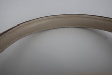Load image into Gallery viewer, HERMES KELLY 32 Clemence leather Craie A Engraving Hand bag 800100038
