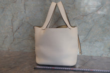 画像をギャラリービューアに読み込む, HERMES/エルメス ピコタンロックMM トリヨンクレマンス ナタ Y刻印 ハンドバッグ 700120085