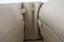 Load image into Gallery viewer, HERMES KELLY 32 Clemence leather Craie A Engraving Hand bag 800100038