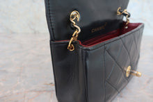 Load image into Gallery viewer, CHANEL Mini Matelasse chain shoulder bag Lambskin Black/Gold hadware Shoulder bag 800050064