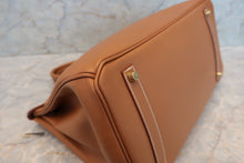 Load image into Gallery viewer, HERMES BIRKIN 35 Graine Couchevel leather Gold □D Engraving Hand bag 700100169
