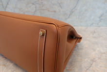 Load image into Gallery viewer, HERMES BIRKIN 35 Graine Couchevel leather Gold □D Engraving Hand bag 700100169