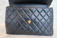 Load image into Gallery viewer, CHANEL Matelasse Double Face shoulder bag Lambskin Black/Gold hadware Shoulder bag 800030197
