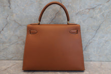 Load image into Gallery viewer, HERMES KELLY 28 Graine Couchevel leather Gold  〇X Engraving Shoulder bag 700070041