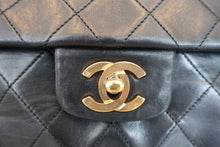 Load image into Gallery viewer, CHANEL Matelasse chain shoulder bag Lambskin Black/Gold hadware Shoulder bag 800050091