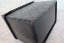 画像をギャラリービューアに読み込む, CHANEL/シャネル ビコローレバニティ ラムスキン ブラック/ゴールド金具 バニティ 700090159