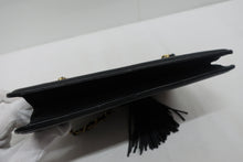 将图片加载到图库查看器,CHANEL/香奈儿 CF 流苏 链条 肩背包 羊皮 Black/Gold hadware(黑色/金色金属) 肩背包 700100207