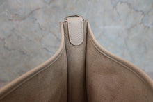 画像をギャラリービューアに読み込む, HERMES/エルメス エブリン3PM トリヨンクレマンス べトン A刻印 ショルダーバッグ 800080106