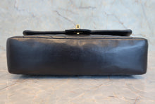 Load image into Gallery viewer, CHANEL V-Stitch chain shoulder bag Lambskin Navy/Gold hadware Shoulder bag 800030123