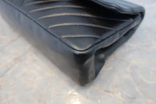 Load image into Gallery viewer, CHANEL V-Stitch chain shoulder bag Lambskin Navy/Gold hadware Shoulder bag 800030123