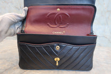 Load image into Gallery viewer, CHANEL V-Stitch chain shoulder bag Lambskin Navy/Gold hadware Shoulder bag 800030123