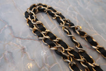 Load image into Gallery viewer, CHANEL Matelasse chain shoulder bag Lambskin Black/Gold hadware Shoulder bag 800050113