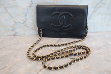 画像をギャラリービューアに読み込む, CHANEL/シャネル ココマークチェーンウォレット キャビアスキン ブラック/ゴールド金具 ショルダーバッグ 800010110