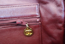 Load image into Gallery viewer, CHANEL Matelasse chain shoulder bag Lambskin Black/Gold hadware Shoulder bag 800050113