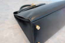 画像をギャラリービューアに読み込む, HERMES/エルメス ケリー28 ボックスカーフ ブラック 〇Z刻印 ショルダーバッグ 700030286