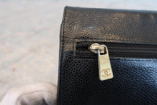 画像をギャラリービューアに読み込む, CHANEL/シャネル ココマークチェーンウォレット キャビアスキン ブラック/ゴールド金具 ショルダーバッグ 800010110