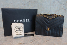将图片加载到图库查看器,CHANEL/香奈儿 coco小姐 链条包 羊皮 Black/Gold hadware(黑色/金色金属) 肩背包 800040017