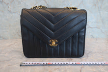 将图片加载到图库查看器,CHANEL/香奈儿 coco小姐 链条包 羊皮 Black/Gold hadware(黑色/金色金属) 肩背包 800040017
