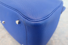 将图片加载到图库查看器,HERMES LINDY 34 Clemence leather Blue electric □P刻印 Shoulder bag 700120050