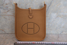 Load image into Gallery viewer, HERMES  EVELYNE TPM Clemence leather Biscuit Z Engraving Shoulder bag 700030185