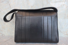 將圖片載入圖庫檢視器 CHANEL/シャネル マドモアゼルショルダーバッグ ラムスキン ブラック/ゴールド金具 ショルダーバッグ 800070035