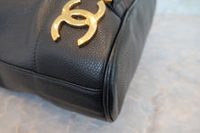 將圖片載入圖庫檢視器 CHANEL/シャネル トリプルココマークチェーンリュック キャビアスキン ブラック/ゴールド金具 リュック 800010120