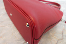 Load image into Gallery viewer, HERMES/BOLIDE 27 Epsom leather Rouge Grenet X Engraving Shoulder bag 700020032