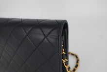 將圖片載入圖庫檢視器 CHANEL/シャネル マトラッセプッシュロックチェーンショルダーバッグ ラムスキン ネイビー/ゴールド金具 ショルダーバッグ 800090164