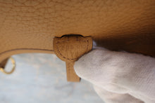 Load image into Gallery viewer, HERMES  EVELYNE TPM Clemence leather Biscuit Z Engraving Shoulder bag 700030185