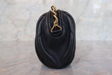 画像をギャラリービューアに読み込む, CHANEL/シャネル ココマークフリンジチェーンショルダーバッグ ラムスキン ブラック/ゴールド金具 ショルダーバッグ 700100218